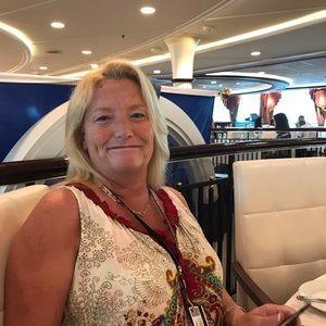 Meet your Posher, Valerie